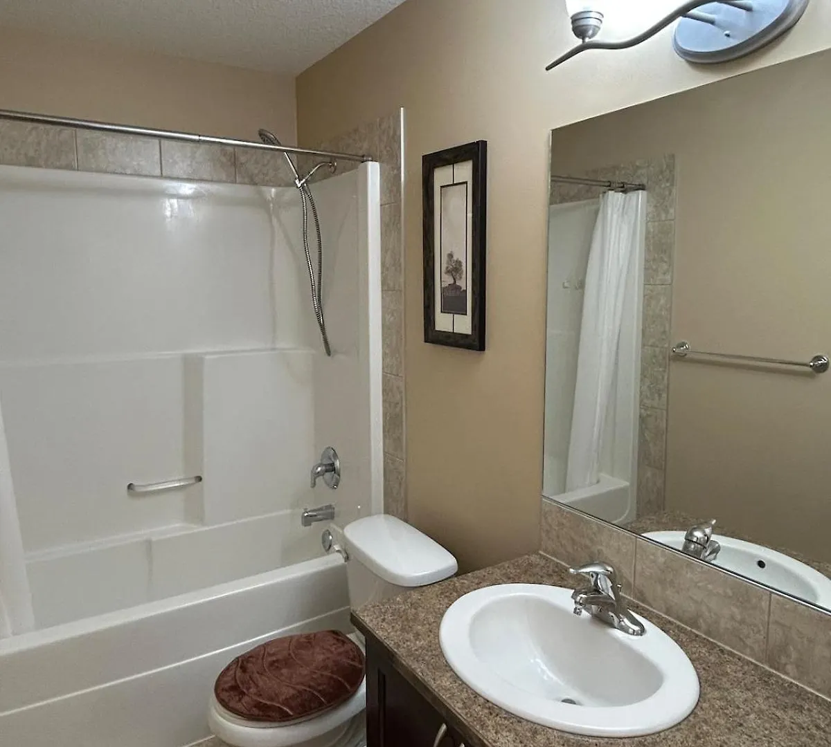 Ogden 3-Bed Home YYC
